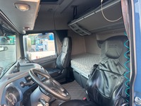 UNIK8334_2759738 vehicle image