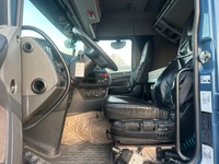 UNIK8334_2759738 vehicle image