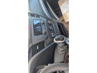 RONN828_2696763 vehicle image