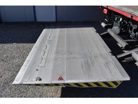 TOC1273_2839625 vehicle image