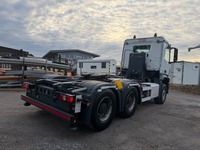 UNIK8334_2782428 vehicle image