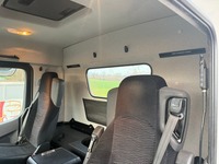 UNIK8334_2782428 vehicle image