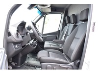TOC1273_2667800 vehicle image