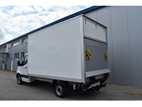 TOC1273_2667800 vehicle image