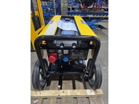 VISI1614_2733123 vehicle image