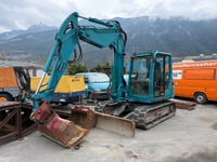 MILI9070_2709989 vehicle image