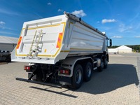 TMR8055_2753326 vehicle image