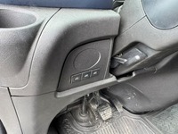 STUD177_2939340 vehicle image