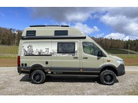 TART5813_2913412 vehicle image
