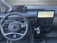 Anne38_2776298 vehicle image