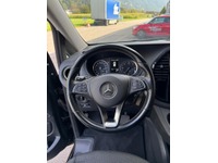 INTG9387_2736205 vehicle image