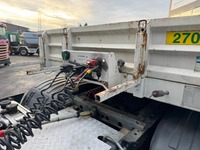 AGRO3463_2815206 vehicle image