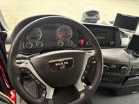 ZELJ895_2735704 vehicle image