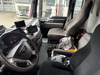 ZELJ895_2735704 vehicle image