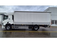 Rena3_2862376 vehicle image