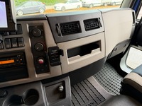 BAFA4_2744350 vehicle image