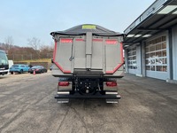 MANB1470_2814258 vehicle image