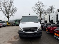 UNIK8334_2822887 vehicle image