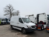 UNIK8334_2822887 vehicle image