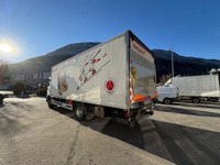 SAUR7607_2724457 vehicle image