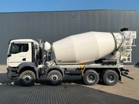 TMR8055_2868647 vehicle image