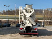 TMR8055_2868647 vehicle image