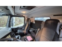 Rena3_2800625 vehicle image