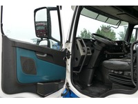 DOLD2821_2718708 vehicle image