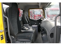 DOLD2821_2761648 vehicle image