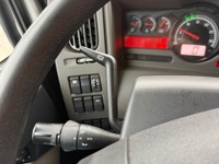 TOLA8240_2763608 vehicle image