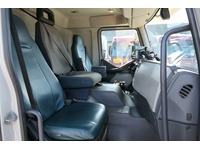 DOLD2821_2988863 vehicle image