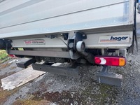 MBTR124_2752685 vehicle image