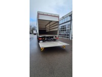 Rena3_2862377 vehicle image