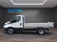 FLAA9869_2552352 vehicle image