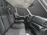 FLAA9869_2552352 vehicle image