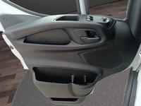 FLAA9869_2552352 vehicle image