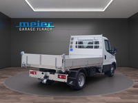 FLAA9869_2552352 vehicle image