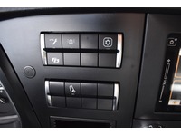 TOC1273_3057384 vehicle image