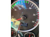 0558025 vehicle image