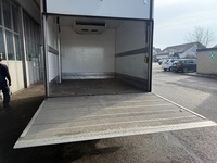 NAEF243_2803433 vehicle image