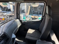 UNIK8334_2964577 vehicle image