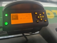 AUNI6679_2669428 vehicle image