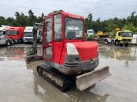 AGRO3463_2683647 vehicle image