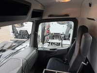 UNIK8334_2847145 vehicle image