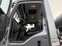 UNIK8334_2847145 vehicle image