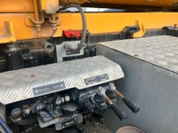 HURS10030_2693770 vehicle image