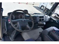 TOC1273_2671245 vehicle image