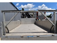 TOC1273_2671245 vehicle image