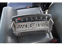 TOC1273_2671245 vehicle image