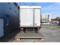 TOC1273_2761108 vehicle image